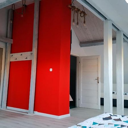 Apartament Witkacego Czerwony Слупск Екстериор снимка