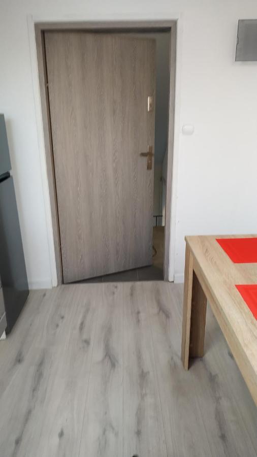Apartament Witkacego Czerwony Слупск Екстериор снимка